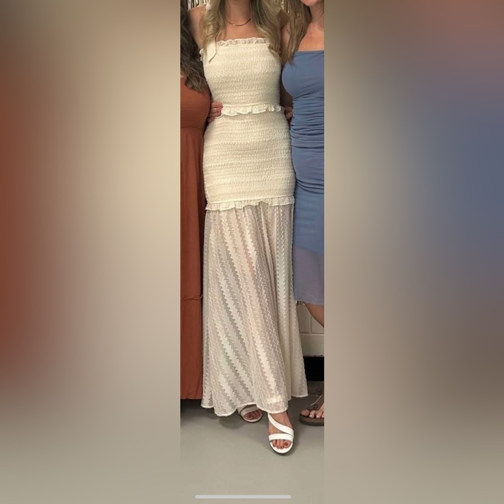 Vici Cream Textured Maxi Dress